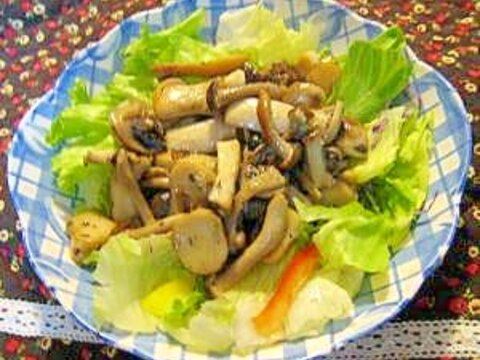 ニンニクとバターの香りたっぷり きのこサラダ レシピ 作り方 By ヴィオラちゃん 楽天レシピ